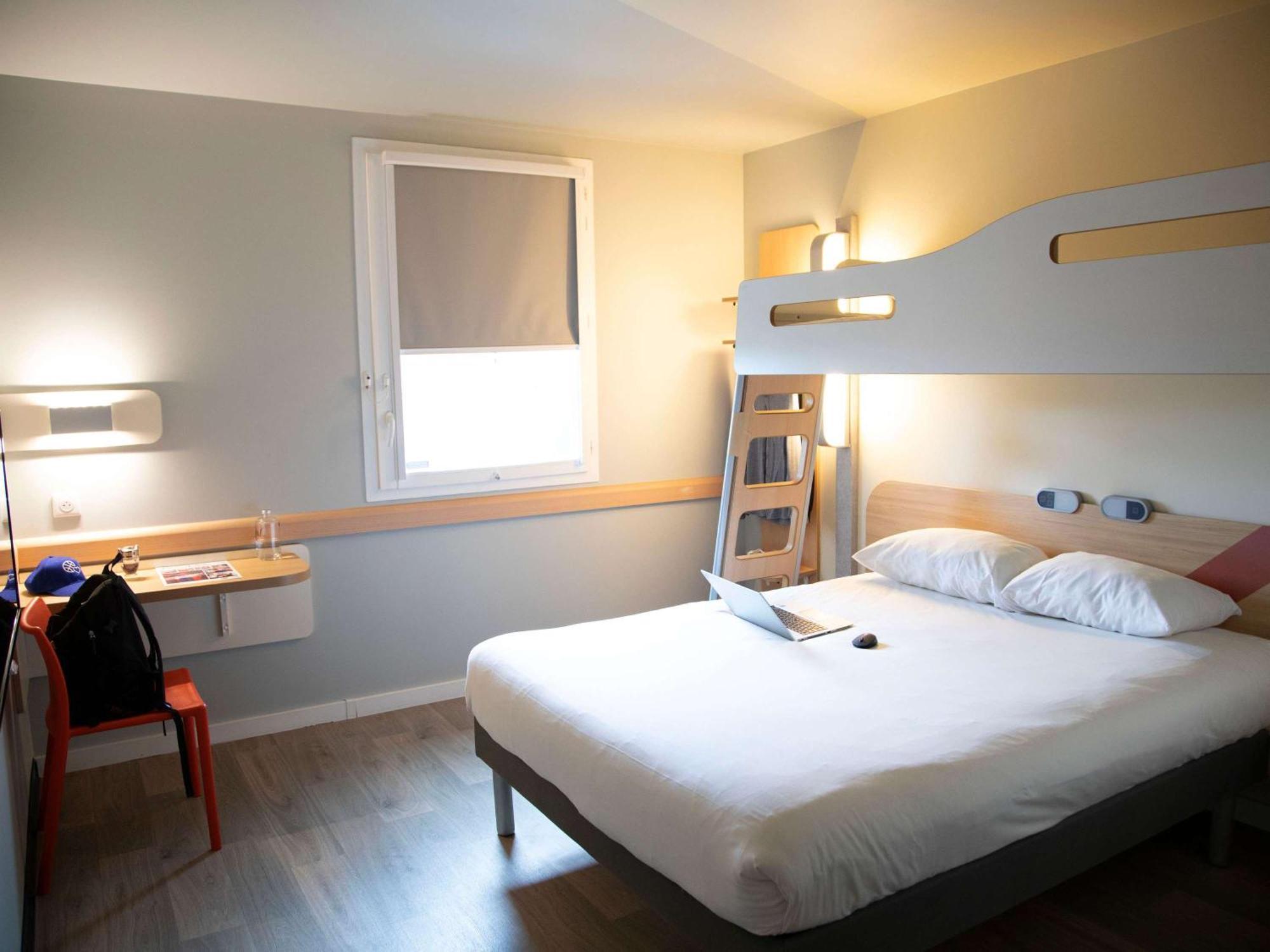 ibis budget Saint Quentin Yvelines - Vélodrome Montigny-le-Bretonneux Exterior foto
