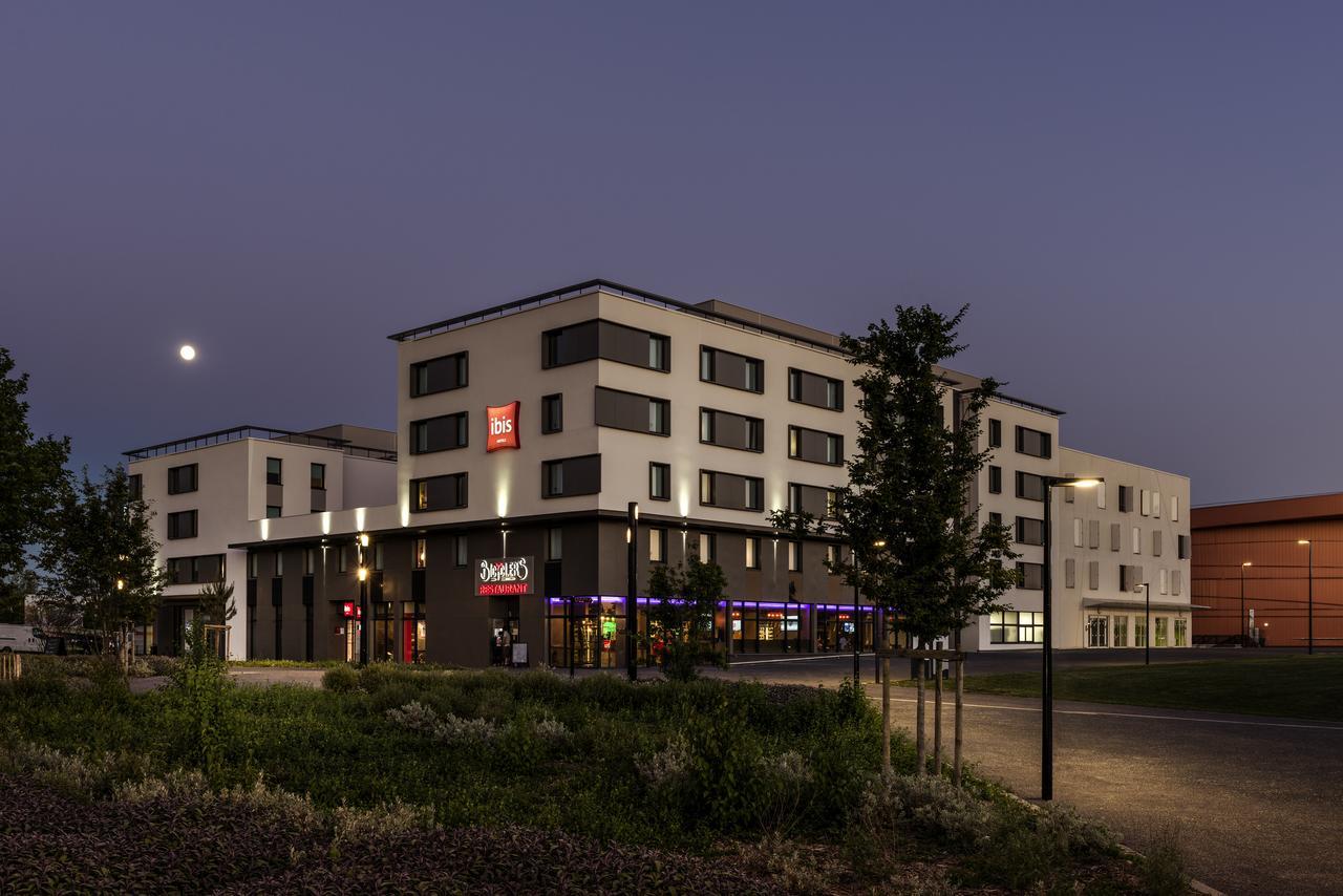 Hotel ibis budget Saint Quentin Yvelines - Vélodrome Montigny-le-Bretonneux Exterior foto